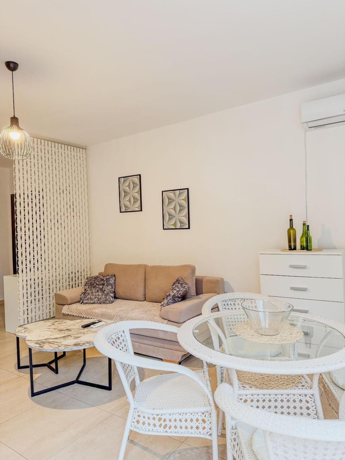 Odore Di Mare Apartments Sarandë Exterior foto
